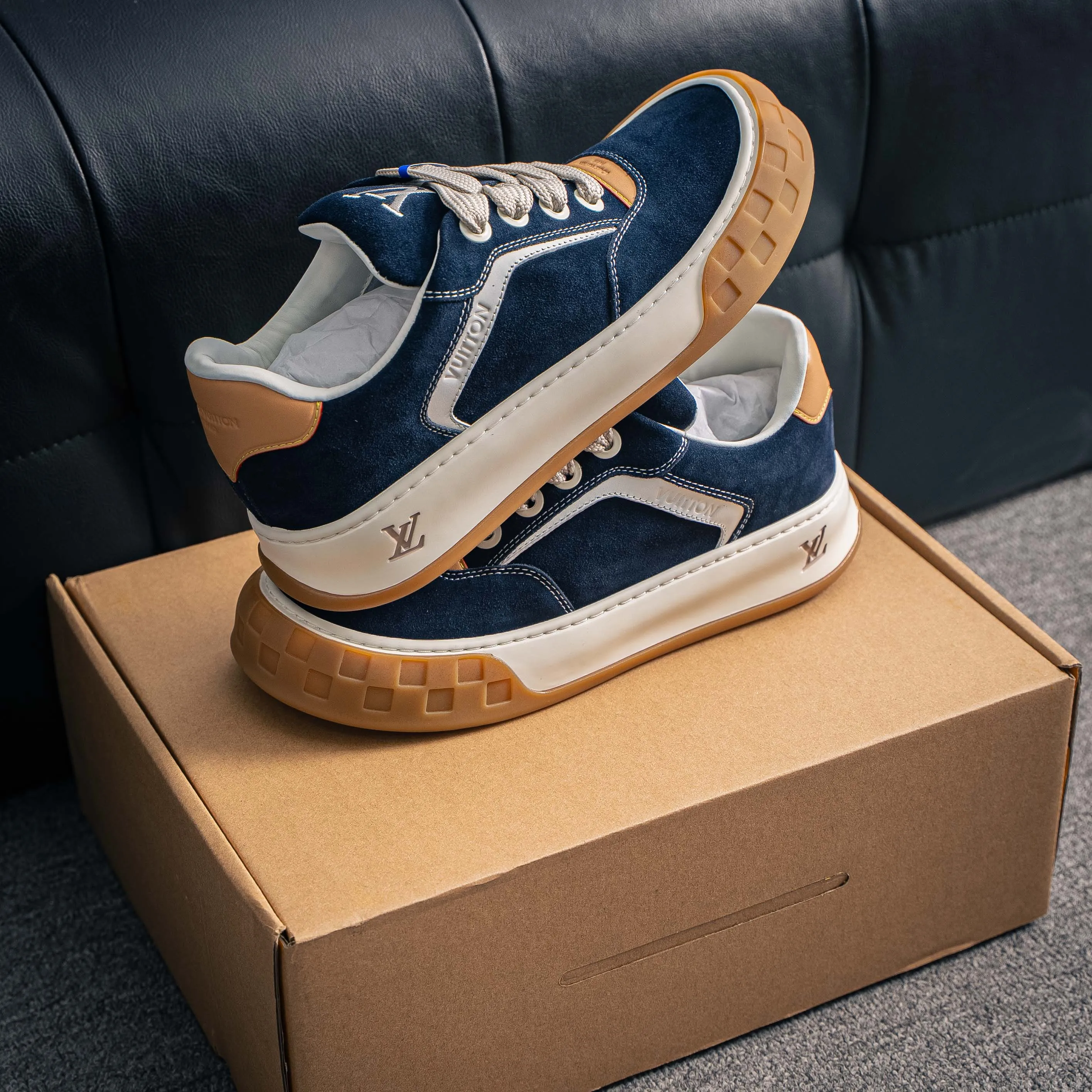 # LV tilted ， Shoes，Sneakers， Shoes，Skate Shoes~~ Sneakers， LV Shoes ， Cushioning TPU Vuitton ，